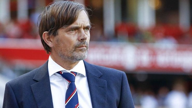 Fenerbahçe : contrat résilié pour Phillip Cocu