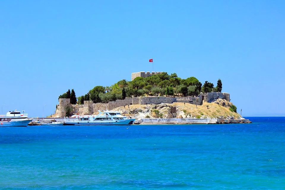 L'île des oiseaux "Kuşadası"