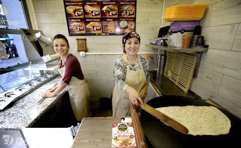 Venez découvrir les crêpes de Dilek et Hacer