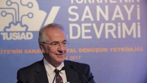 Le chef d'entreprise turc défie Erdoğan sur la politique monétaire et l'économie