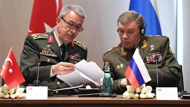 De hauts responsables de l'armée turque en route pour Moscou pour discuter de la Syrie