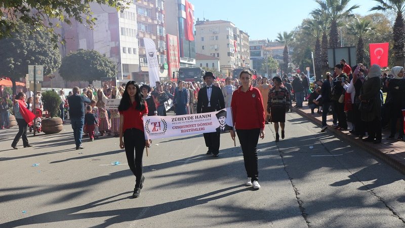 Un défilé exceptionnel pour le 95ième anniversaire de la proclamation de la République Turque