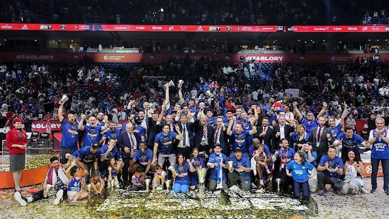 Anadolu Efes est le champion de l'Euroligue ! Pour la deuxième fois consécutive…