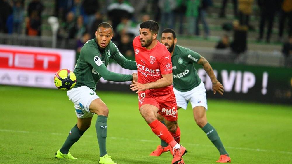 Transferts : Umut Bozok (Nîmes) à Lorient ?