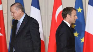 La France convoque l'ambassadeur turc au Quai d'Orsay.