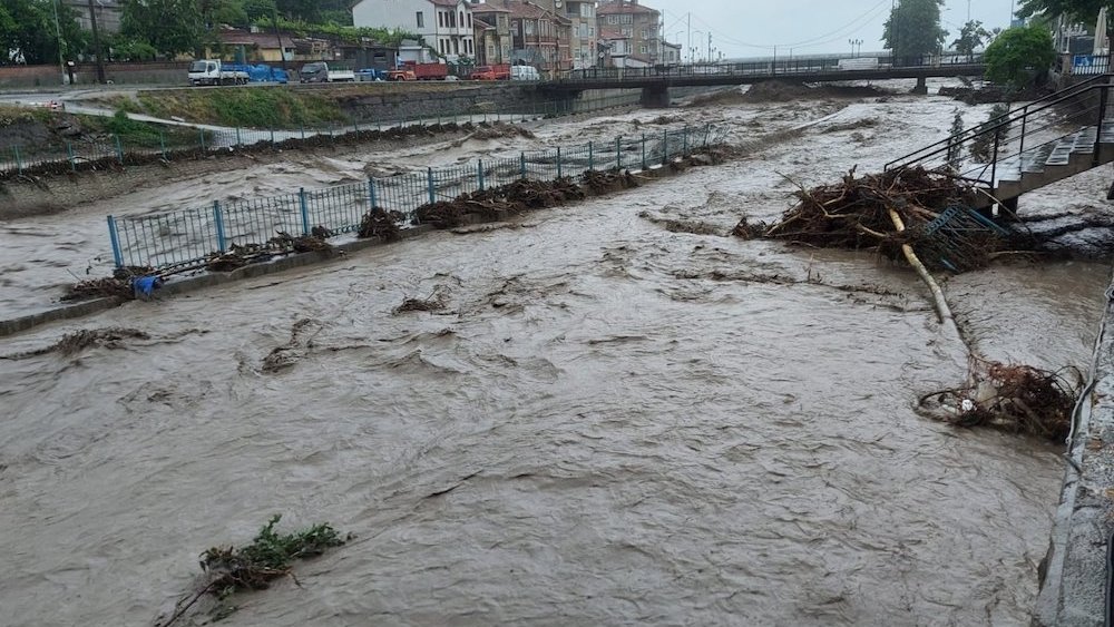De fortes pluies et des inondations frappent le nord-ouest de la Turquie, sans faire de victimes