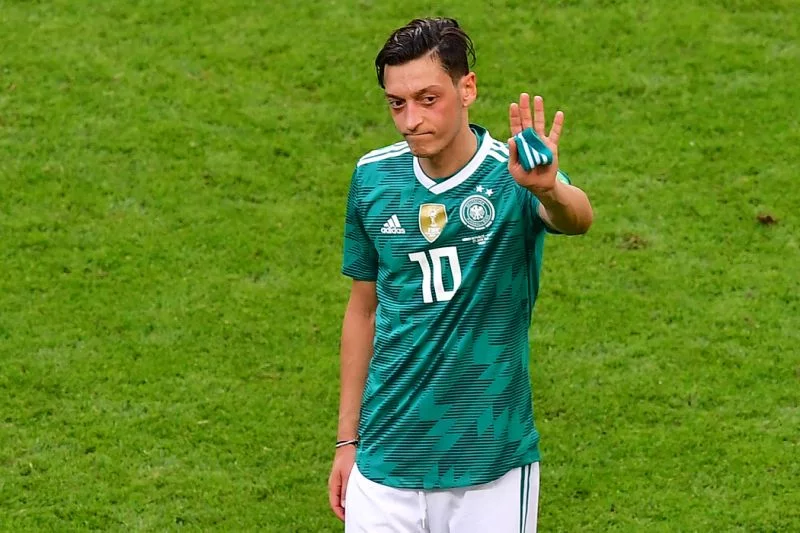 Le patron de la Fédération allemande de foot admet une erreur