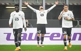 UN YAZICI PLUTÔT DE GAUCHE.