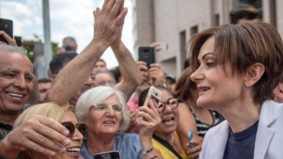 Turquie : une opposante d'Erdogan retourne au tribunal