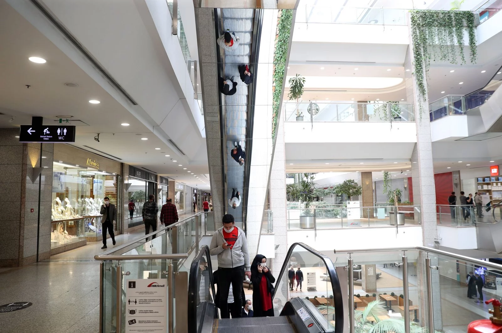 [Débat] Les commerçants turcs veulent la fermeture des centres commerciaux le dimanche