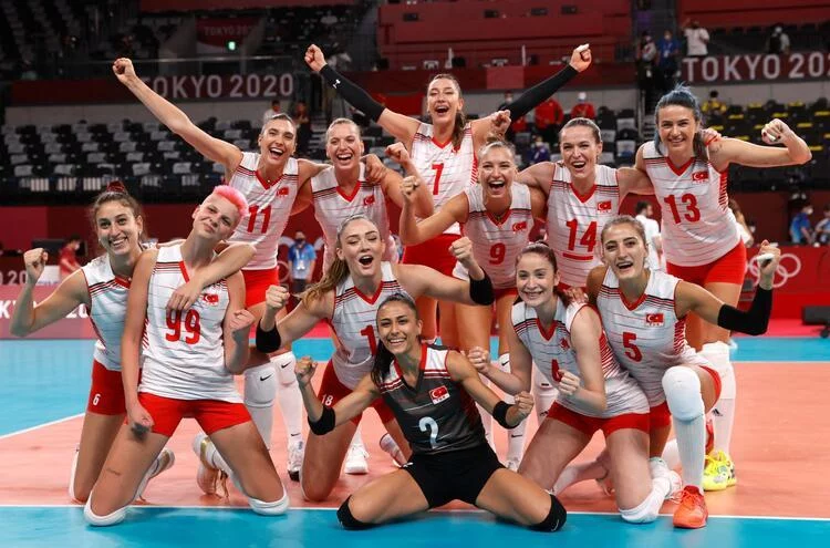 Tokyo 2020 : L'équipe nationale féminine de volley-ball a battu l'Argentine 3-0