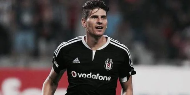 Besiktas (4-0 contre Gaziantep) profite de la défaite de Fenerbahçe