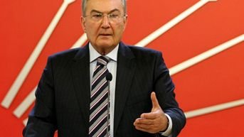 Turquie : démission de Baykal