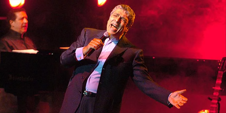 Un concert d'Enrico Macias interdit en raison de son soutien à Israël