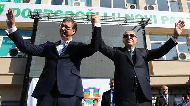 Erdogan, en visite officielle en Serbie, met le cap sur l'économie