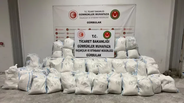 Les autorités turques saisissent 2,2 tonnes de méthamphétamine