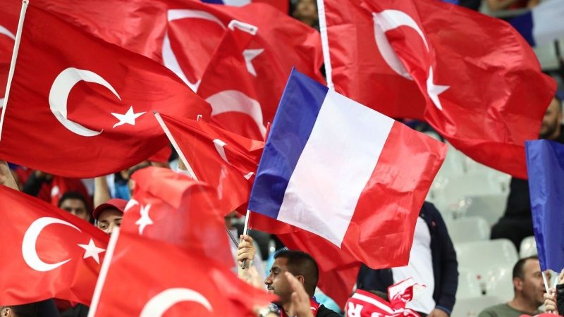 Puisque les Turcs ne meurent pas.