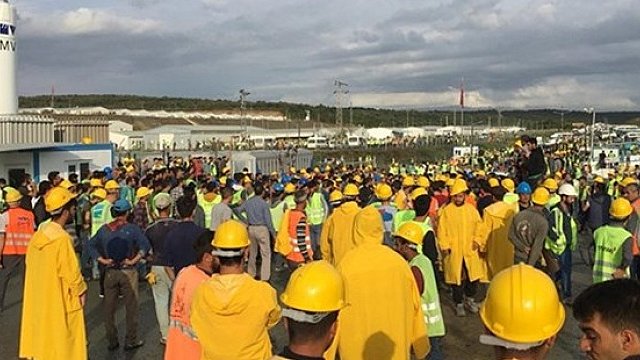 Des centaines d'ouvriers du nouvel aéroport d'Istanbul arrêtés