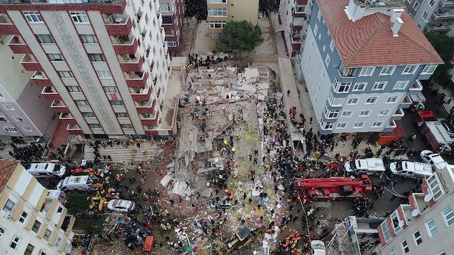 Le bilan de l'immeuble effondré monte à 17 morts