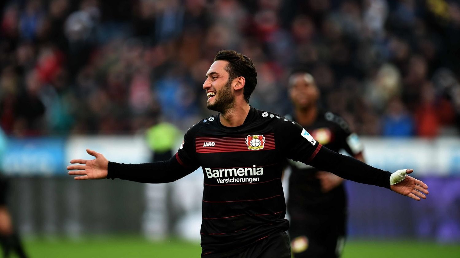 L'international turc Calhanoglu suspendu quatre mois (TAS)