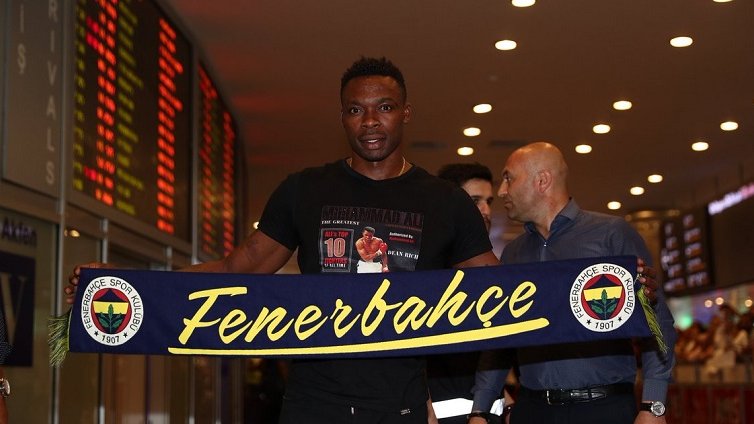 Carlos Kameni à Fenerbahçe