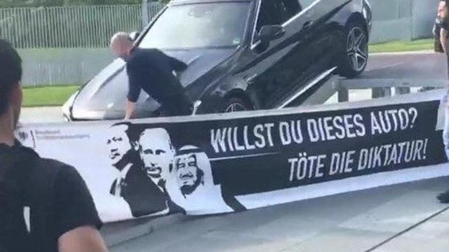 « Tu veux cette voiture ? Tue la dictature ! »