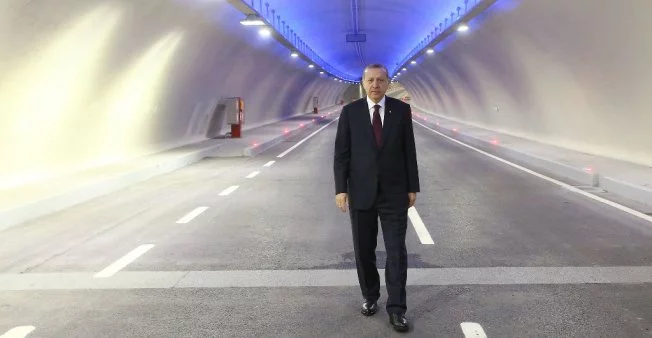Turquie : la crise freine les méga chantiers d'Erdogan