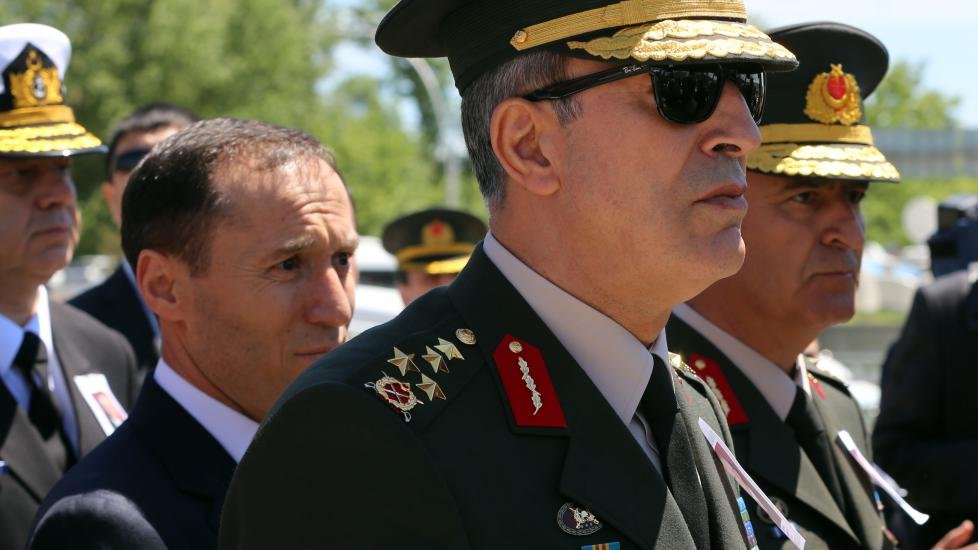 L'armée turque menace la presse