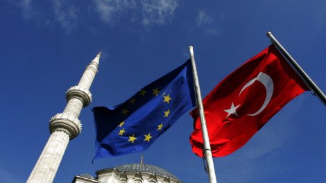 Turquie dans l'UE : un ‘'ENORME'' POUR et un ‘'minuscule '' contre.