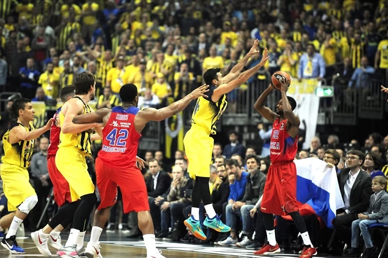 le Fener se paye le CSKA au buzzer !