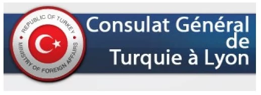 Tags haineux sur les murs du consulat de Turquie à Lyon