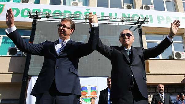 Erdogan, en visite officielle en Serbie, met le cap sur l'économie