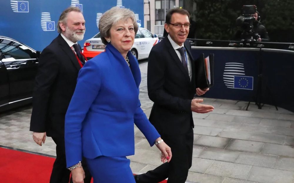 Sommet européen sur le Brexit : les 27 valident l'accord de divorce