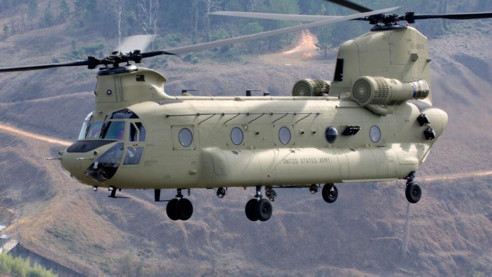 Les États-Unis envoient deux hélicoptères Chinook pour aider la Turquie à lutter contre les incendies de forêt