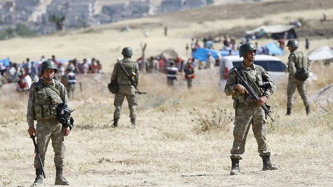 La Turquie renforce sa sécurité à la frontière syrienne