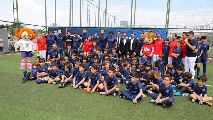 Paris Saint-Germain Academy arrive en Turquie