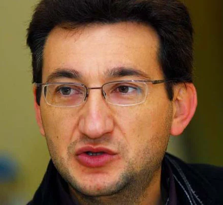 Un Franco-Turc prépare un dictionnaire