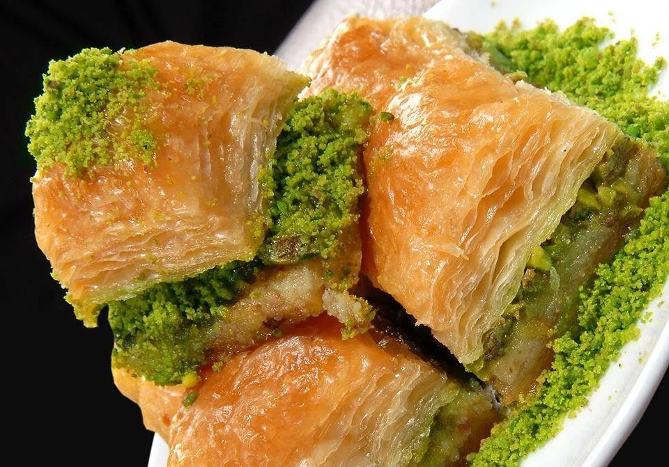 LE BAKLAVA & LA LÉGENDE ÖZCANIOTE