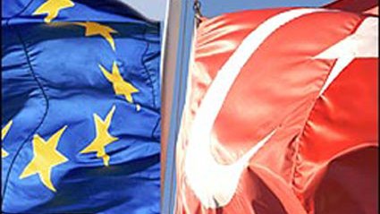 L'entente anti-turcs Sarkozy-Merkel agace le reste de l'UE