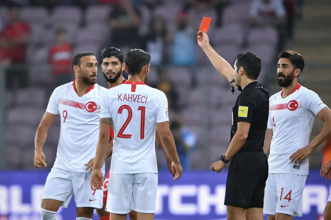 Turquie-Tunisie : Cenk Tosun s'explique pourquoi il a craqué