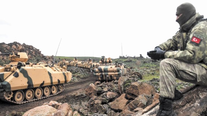 Syrie : trois morts dans l'explosion d'une bombe dans un bus à Afrine