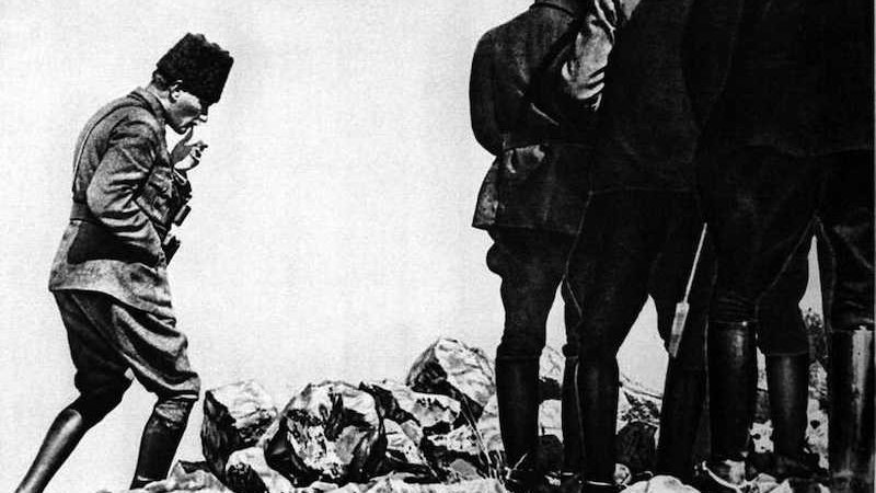 Mustafa Kemal gagne à Dumlupinar et chasse les Grecs d'Anatolie