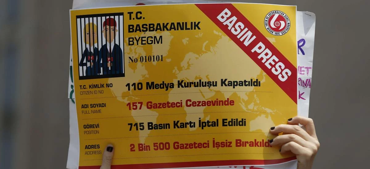 La Turquie fait pression sur les journalistes via l'accréditation de presse