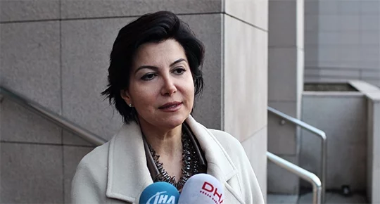 Turquie : Une journaliste acquittée pour un tweet anti-régime