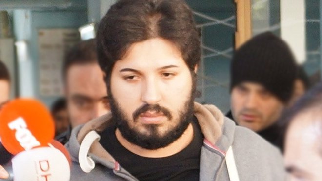 USA : trois personnes inculpées pour violation de l'embargo sur l'Iran