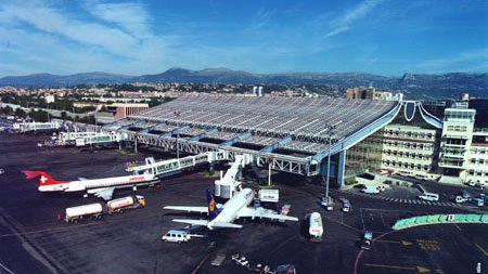 Aéroport international de Pristina : un consortium franco-turc remporte l'appel d'offres