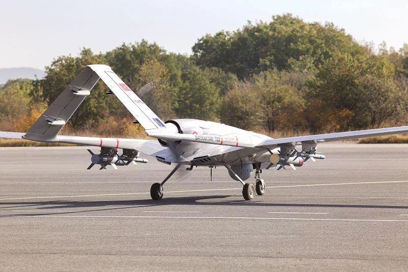 L'imparable frappe nocturne de drones sur des canons d'artillerie