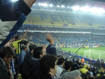 Lille-Fenerbahçe : Discrimination française contre les supporters turcs