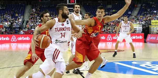 Euro 2017 : Espagne résiste à la Turquie et se qualifie pour les quarts de finale de l'Euro