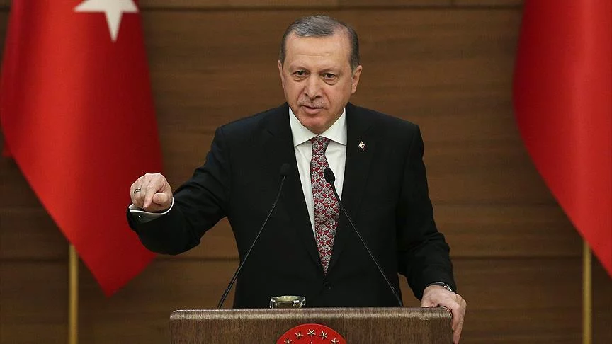 Erdogan reproche à Washington de pas reconnaître que le PYD est tout aussi terroriste que Daech et le PKK